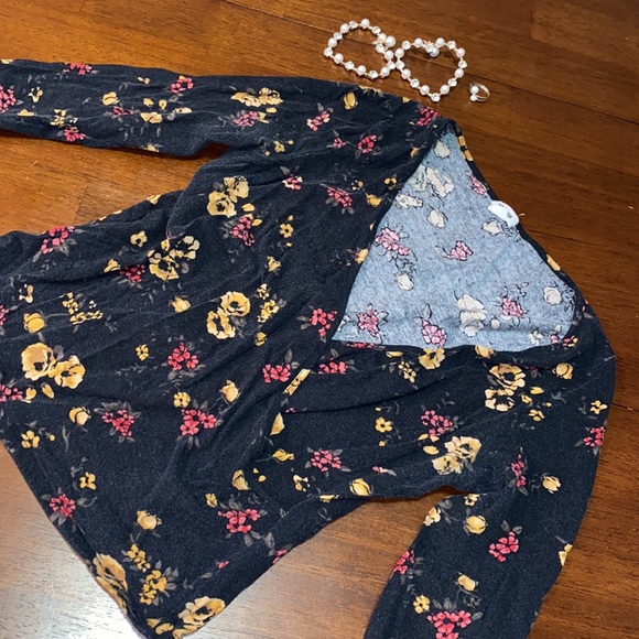 Garage floral long sleeves top - Picture 6 of 13